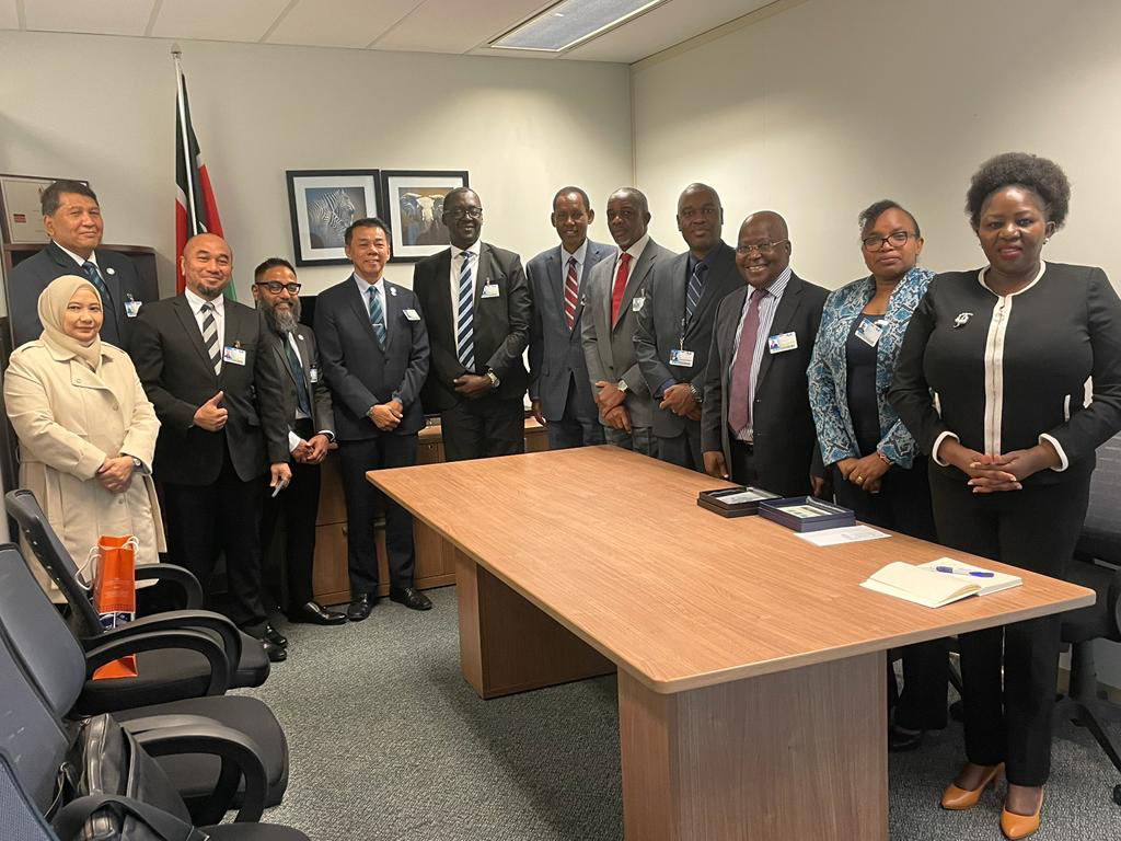 The #Kenya and #Malaysia Delegations to the @ICAO Assembly today held a meeting where the chairmen of the two civil aviation authorities renewed their commitment to enhancing cooperation and collaboration in areas of Aviation Safety and Security.